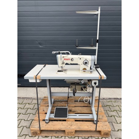 Pfaff 418 zigzag sewing machine with thread trimmer